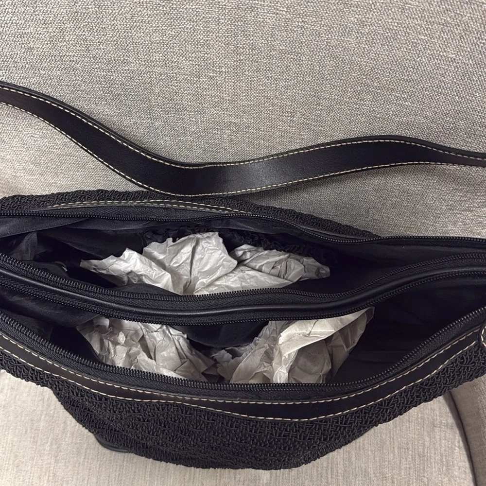 Black Weave Women's Shoulder Bag